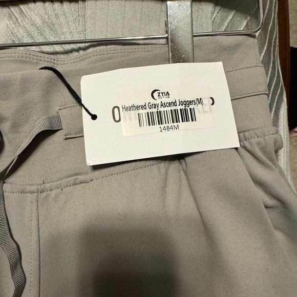 ZYIA Heathered Gray Ascend Joggers - Picture 3 of 3